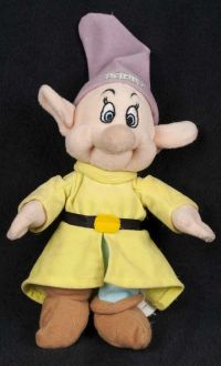 Disney Store Snow White & Seven Dwarfs Mini Bean Bag Dopey 8" Plush